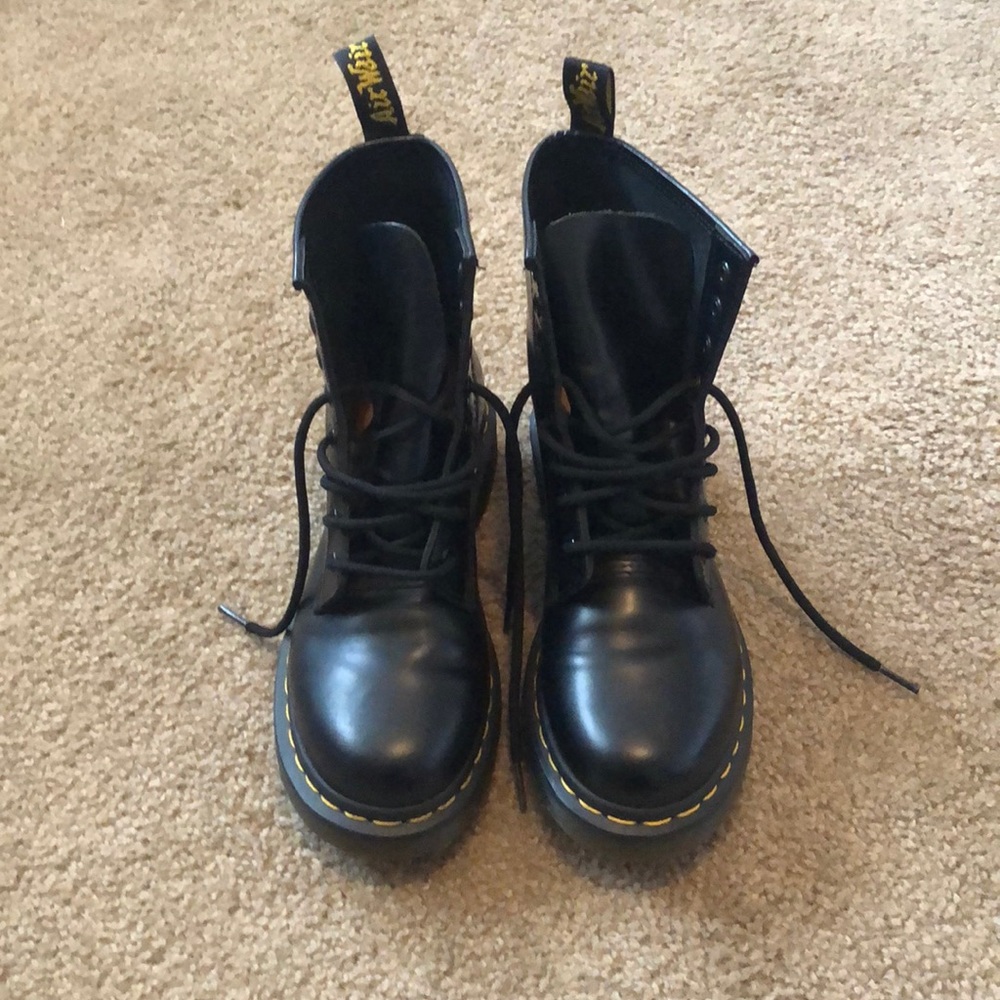 Dr. Martens Air Wair